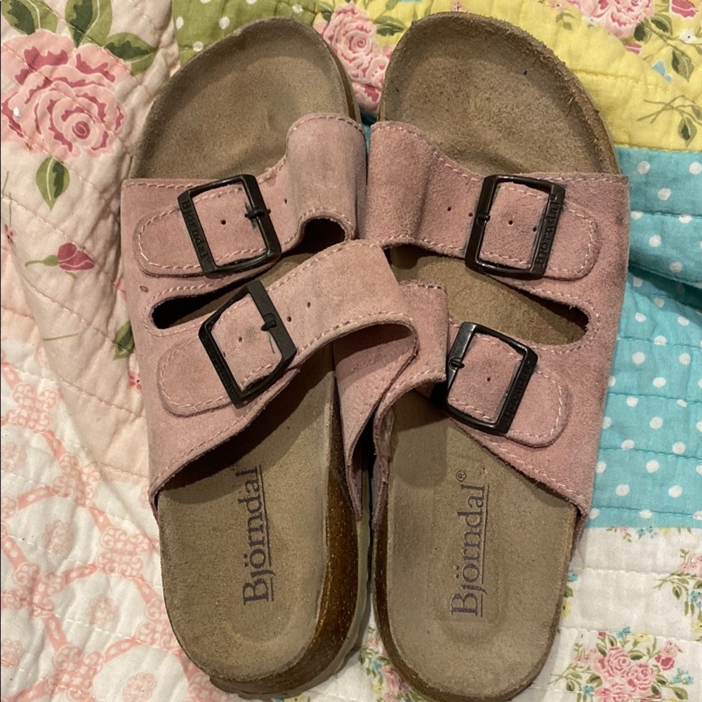 Bjorndal Pink Sandals with Adjustable Straps
571